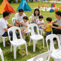 Chaises en plastique PP modernes et confortables avec dossier, certifiées ISO 9001, pour salle à manger, cafétéria et jardin (vente en gros)