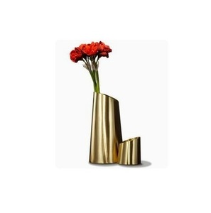 Florero de diseño maravilloso en aluminio dorado Soporte de flores de acrílico con diferentes tamaños Florero floral de boda - Product Image 6