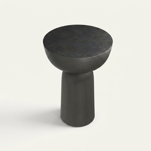 Table basse moderne Statement Surface avec base côtelée, mobilier de salon minimaliste, design durable, finition noire - Product Image 1
