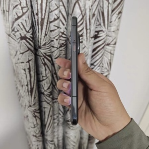 Wholesale HONR Magic 7Pro 6.8 inch 16GB 512GB AMOLED 5G Android 14 Smartphone with 5850mAh 66W Quick Charge and Charger Included - Product Image 4
