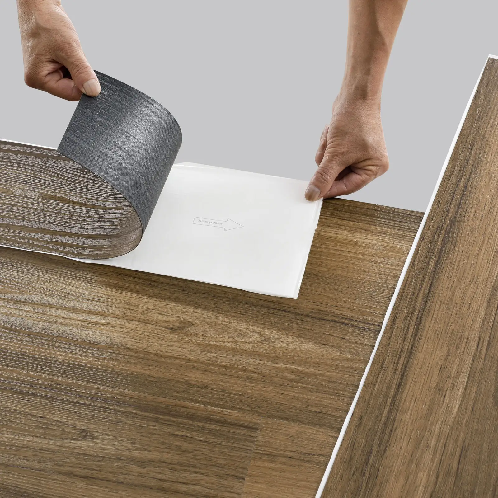 Wasserdichte Holz Luxus PVC Fliesen Lvt Bodenbelag Selbst klebende Vinyl böden Peel And Stick Pvc Boden planke