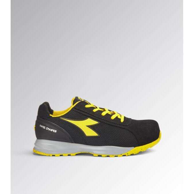 ดวงจันทร์หินสีเทา