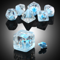 Lot de dés DND en gros avec dinosaure bleu incrusté, dés polyédriques carrés de 16 mm en résine animale, 7 pièces, pour RPG Dungeons & Dragons, fabriqué en Chine