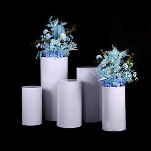Support acrylique de piédestal de cylindre pour la table ronde blanche de dessert de partie pour la fête de mariage