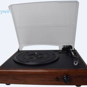 Tocadiscos de 3 Velocidades con Acabado de Madera Sólida, Interfaz USB y Alimentación por CC - Product Image 1