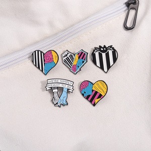 Coppia siamo semplicemente pensati per essere teschio colorato con distintivo di cuore di Halloween gioielli regalo spilla in lega smalto spilla spilla con spilla - Product Image 5