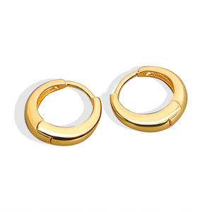 2025 produttore all'ingrosso di moda orecchini di rame semplice colore semplice Design di lusso Punk Rock <span class=keywords><strong>abbraccio</strong></span> accessori per le donne - Product Image 5