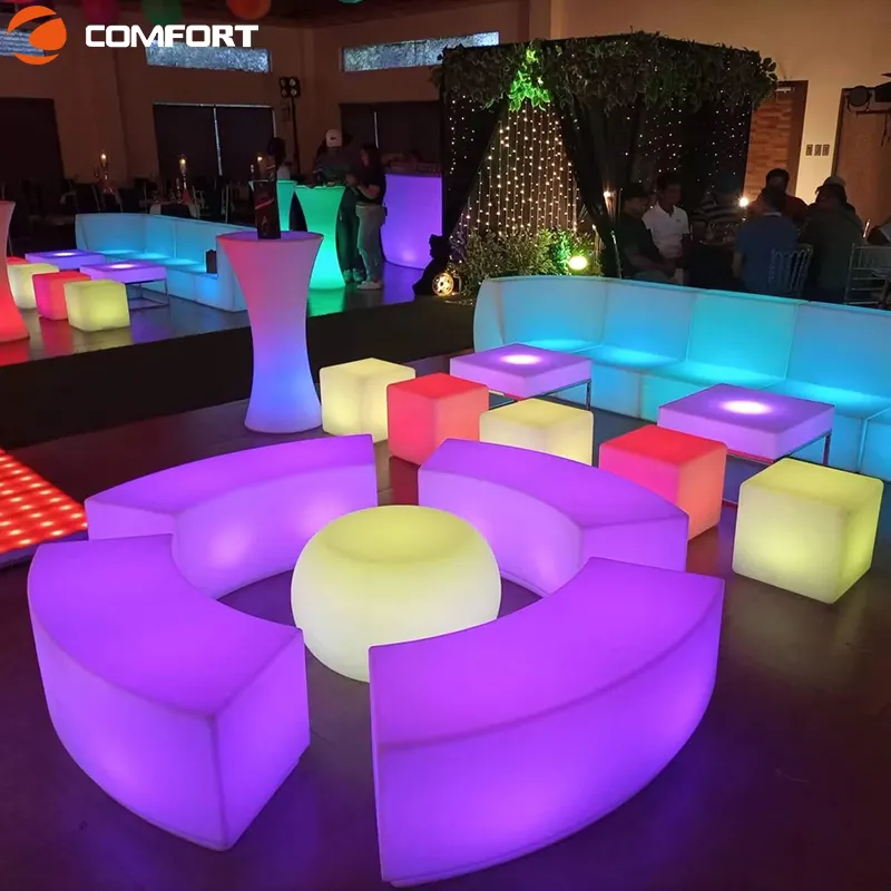 LED rougeoyante table d'extérieur salon narguilé événement fête boîte de nuit mobilier en plastique LED éclairé bar table et chaise canapé ensembles