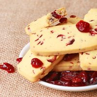 Biskuit Susu Cranberry Laris Manis 110g Camilan Asia Camilan Eksotis dengan Umur Simpan 380 Hari