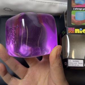 Giocattolo Antistress a Forma di Cubo di Diamante Needoh, Cubetto di Ghiaccio Morbido, Squishy Fidget in TPR, Regalo di Compleanno e Natale - Product Image 3