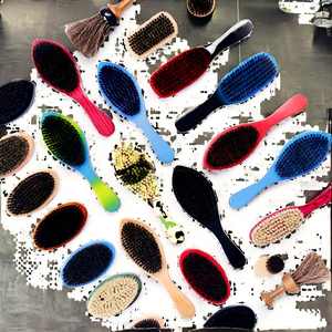 Brosse à barbe incurvée à 360° en bois, poils de sanglier 100% naturels, dureté moyenne, avec logo personnalisé, directement de l'usine, pour hommes - Product Image 2