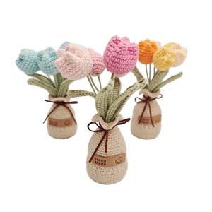 Laine crochetée à la main tissée Rose fleur Simulation bureau bonsaï transfrontalier fini ornements tulipe marguerite <span class=keywords><strong>Pot</strong></span> saint valentin - Product Image 5