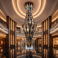 Lustres et suspensions personnalisés LAVIUS Art Déco avec feuilles de verre LED pour hall, villa, escalier et projets de plafonds hauts