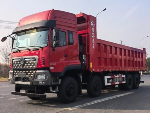 Camion benne basculante 8x4 12 roues pour le transport de boues urbaines et l'élimination des déchets de construction - Product Image 5