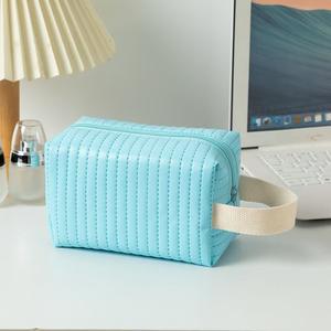 กระเป๋าเครื่องสำอางสำหรับเดินทางหนัง PU กันน้ำได้สำหรับผู้หญิงความจุปานกลางมีซิปเปิดฝาปิดกระเป๋าเครื่องสำอางแบบนิ่มสามารถซักได้ - Product Image 5