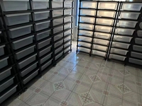 Système de rack d'élevage de serpents en métal avec bacs, emballé à plat, pour reptiles et serpents, bacs en plastique pour reptiles