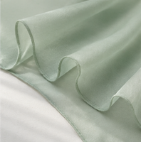 Tissu en mousseline recyclée 100 % polyester léger et transparent, tissu sergé à mémoire de forme, disponible en stock pour la production de vêtements en gros