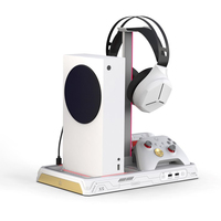 Honcam 4000RPM soğutma fanı 2 adet 1400mah ücretli pil paketi yerleştirme standı Xbox serisi X S konsol denetleyicisi için starxbox