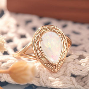 A011 Anello da Donna con Opale a Goccia, Montatura a Castone, Gemma Naturale, Gioiello di Moda per Fidanzamento, Tonalità Oro - Product Image 6