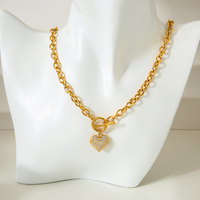 Collier tendance pour femme en acier inoxydable plaqué or PVD avec chaîne à maillons, pendentif cœur et fermoir OT en zircon cubique 5A – Idéal pour un anniversaire