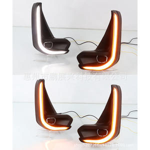 Pengzhanxing Toyota Hilux 2020-2021 – Cache-phares antibrouillard avant en ABS noir avec feux de jour LED – Gauche et Droite - Product Image 1