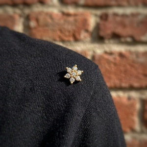 Pasandida <b>Nosepin</b> 18K Gold Flower Design Body Jewelry for Face Elegant Flex for Your Style - Product Image 2