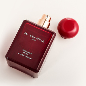 Profumo Warm Kiss per Donna e Uomo, Note Fresche Floreali Fruttate e Legnose, Fragranza Leggera e Duratura, Valutazione 3-7 - Product Image 1