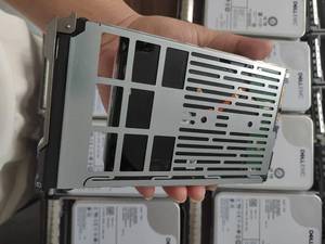 0CNXPV / CNXPV 16TB 7200RPM SAS 12Gb/S 256MB <strong>Cache</strong> 512e 3.5-Inch Hard Drive for PowerEdge R240 Server Hard Disk - Product Image 2