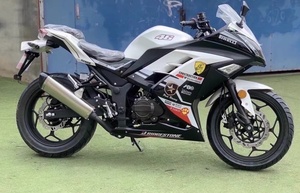 Moto sportive électrique <span class=keywords><strong>Kawasaki</strong></span> V6 Small Ninja 250 de couleur unie, bicylindre H2, locomotive lourde 250cc, occasion - Product Image 5