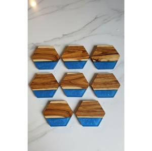 Ensemble de dessous-de-verre en bois et résine naturelle faits à la main, cadeau idéal pour les amis, la famille ou les collègues, ajoutant du charme à la maison ou au bureau - Product Image 1