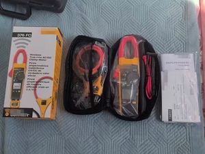 Multímetro Digital de Gancho de Alta Precisión Ke 376FC - Product Image 3