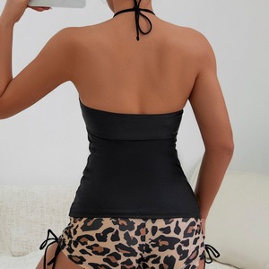 Maillot de bain une pièce imprimé floral à col licou et bas carré pour femme, en nylon, haute élasticité, avec armatures et coussinets de poitrine, idéal pour la plage - Product Image 4