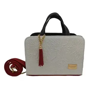 Bolso Tote de Lujo Fana Patricia, Blanco con Estampado Floral en Relieve, Cierre de Solapa en Forma de Cruz, Correa de Cadena, Ideal para Fiestas - Product Image 1