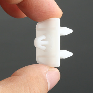 Plastic <b>Car</b> Body Side Skirt <b>Clip</b> Fastener For Mercedes Trim Panel Retainer Rivet - Product Image 2
