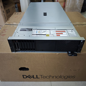 เซิร์ฟเวอร์แบบติดตั้งบนแร็ค New PowerEdge R760 2U พร้อม CPU Xeon Gold การ์ด H755 รองรับการจำลองระบบ (Virtualization) และการจัดเก็บข้อมูลบนคลาวด์ พร้อมโปรเซสเซอร์ Xeon Gold - Product Image 1