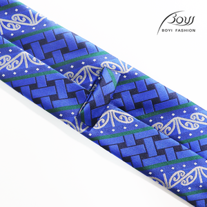 <span class=keywords><strong>Cravate</strong></span> bleue imprimée numérique pour hommes avec <span class=keywords><strong>maille</strong></span> tissée à rayures polyester séchage rapide pour mariage et diverses occasions - Product Image 4