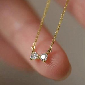 Ciondolo con Diamante Taglio Cuore in Oro Giallo, Gioiello Minimalista da Donna per Uso Quotidiano, Diamante Naturale Colore G, Catena 14K - Product Image 1