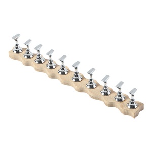 Support magnétique carré en bois fait main pour faux ongles, base d'entraînement, présentoir et rangement pour vernis à ongles - Product Image 6