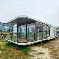 Maison préfabriquée modulaire de luxe en acier, petite capsule spatiale intelligente de 40 pieds