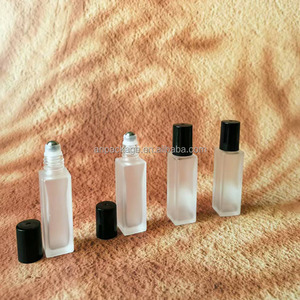 Flacon roll-on en verre dépoli de 9 ml avec <span class=keywords><strong>bille</strong></span> métallique carrée, vide, pour parfum et huiles essentielles, personnalisable avec logo, emballage cosmétique en gros - Product Image 1