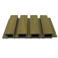 Panneau de revêtement mural en bois composite WPC imperméable et ignifuge, design traditionnel, panneau mural extérieur, carrelage de plafond, usage domestique