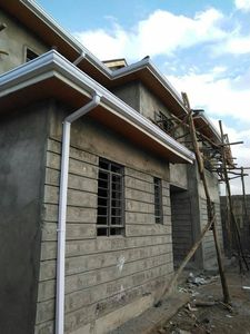 <span class=keywords><strong>Gouttière</strong></span> de toit K-style en <span class=keywords><strong>PVC</strong></span>/UPVC légère, durable, écologique, anti-UV, pour la collecte des eaux de pluie – Prix usine - Product Image 6