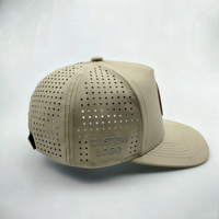 Casquette de golf structurée à 5 panneaux brodée sur mesure, perforée au laser, avec visière incurvée en nylon, pour sports de plein air – Vente en gros