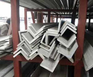 <span class=keywords><strong>Les</strong></span> usines chinoises vendent des cornières en acier au carbone pour <span class=keywords><strong>les</strong></span> infrastructures, l'industrie et la construction - Product Image 6