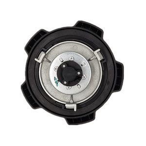 ฝาปิดถังน้ำมัน Dongfeng รุ่น 1103030A002A0 สีดำ ทำจากพลาสติก เหล็ก และอะลูมิเนียม ป้องกันการรั่วซึม ป้องกันการโจรกรรม สำหรับรถ Chenglong Balong 507 - Product Image 2