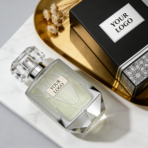 น้ำหอมแบรนด์ส่วนตัวสุดหรู Eau De <span class=keywords><strong>Parfum</strong></span> 100 มล. ขวดคริสตัล กลิ่นหอมติดทนนาน น้ำหอมสำหรับทั้งชายและหญิง กล่องของขวัญพร้อมโลโก้สั่งทำพิเศษ - Product Image 3