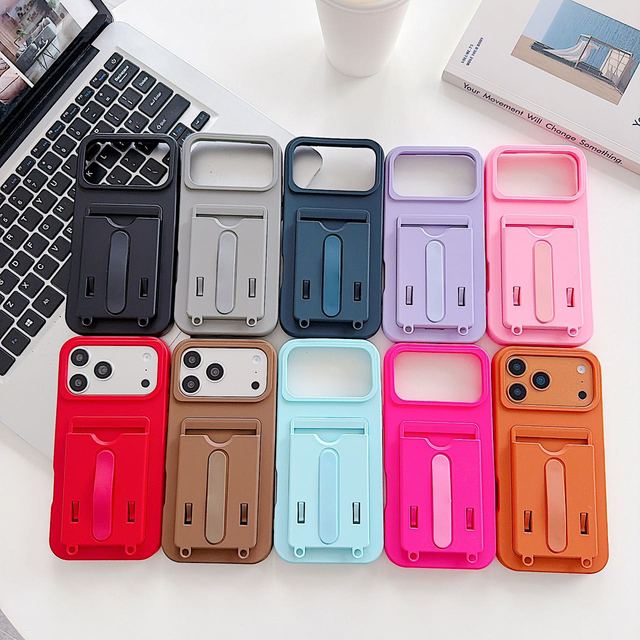 Multi-Functional Luxury Design 360 Full Body Wristband Phone Case with Card Holder & Kickstand for 15/16/17 Pro Max