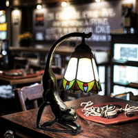 Lampe de table en verre Tiffany vintage LongHuiJing de 6 pouces avec motif de chat et de fleurs pour les restaurants, décoration élégante pour la maison et éclairage de bureau