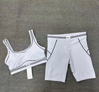 Ensemble de yoga pour femme JL le plus vendu : pantalon trois-quarts, débardeur épaules dénudées et short taille haute à motif écossais, respirant