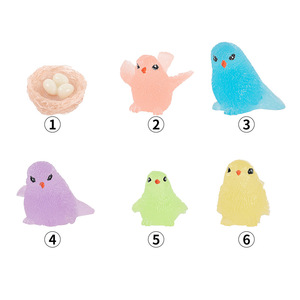 Adorno de resina en miniatura de un lindo pájaro que brilla en la oscuridad para decoración de escritorio y sala de estar, paquete de varias piezas - Product Image 4